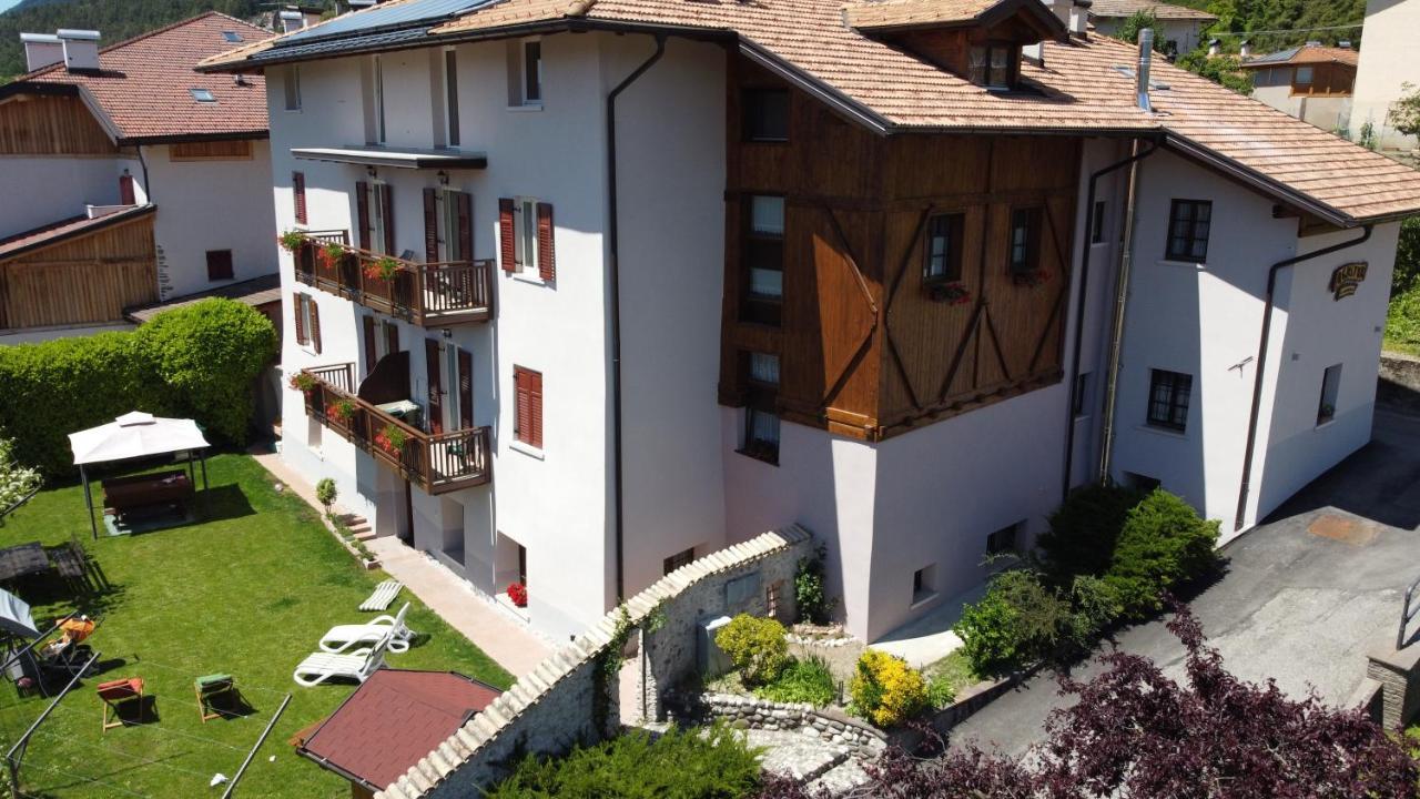 Agriturismo La Canonica Brez Exterior foto